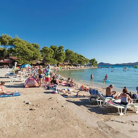 Apartment 2 Bedroom Pet Friendly In Biograd
