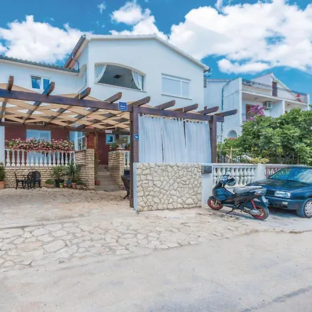 2 Bedroom Pet Friendly In Biograd * Biograd Na Moru